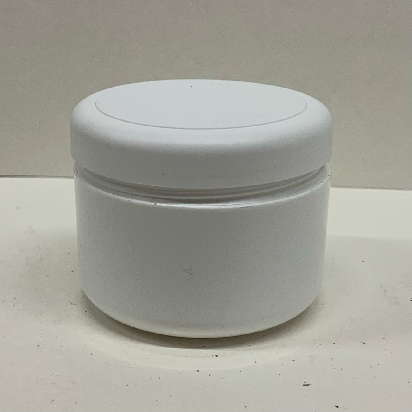 100ml White Cosmetic Jar With Shive And Lid - X0276