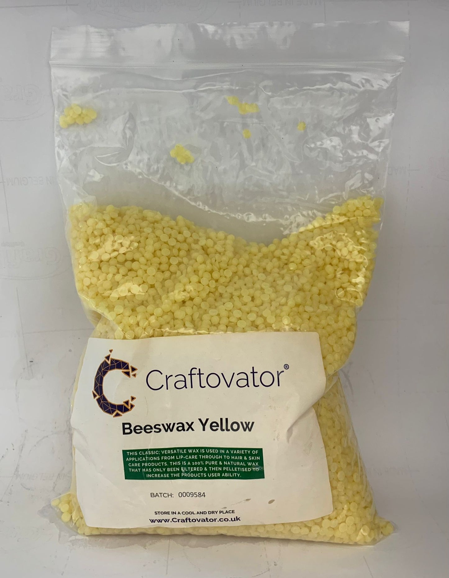 Beeswax 1Kg - Y0015